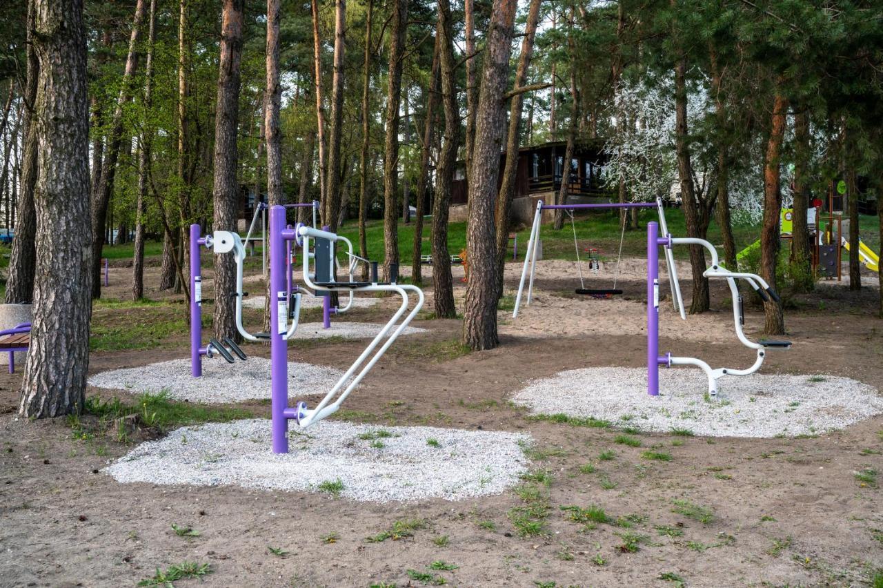 Roza Wiatrow Hotell Węgorzewo Exteriör bild