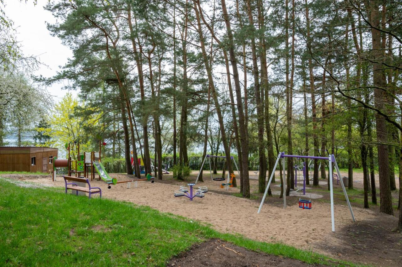 Roza Wiatrow Hotell Węgorzewo Exteriör bild
